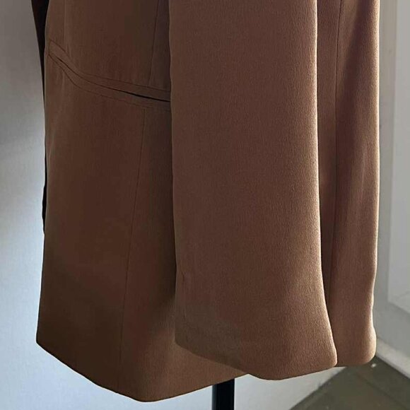 Stephanie Andrews Vintage Camel Pure Silk Blazer with Notched Lapel – US 12P - Picture 10 of 13